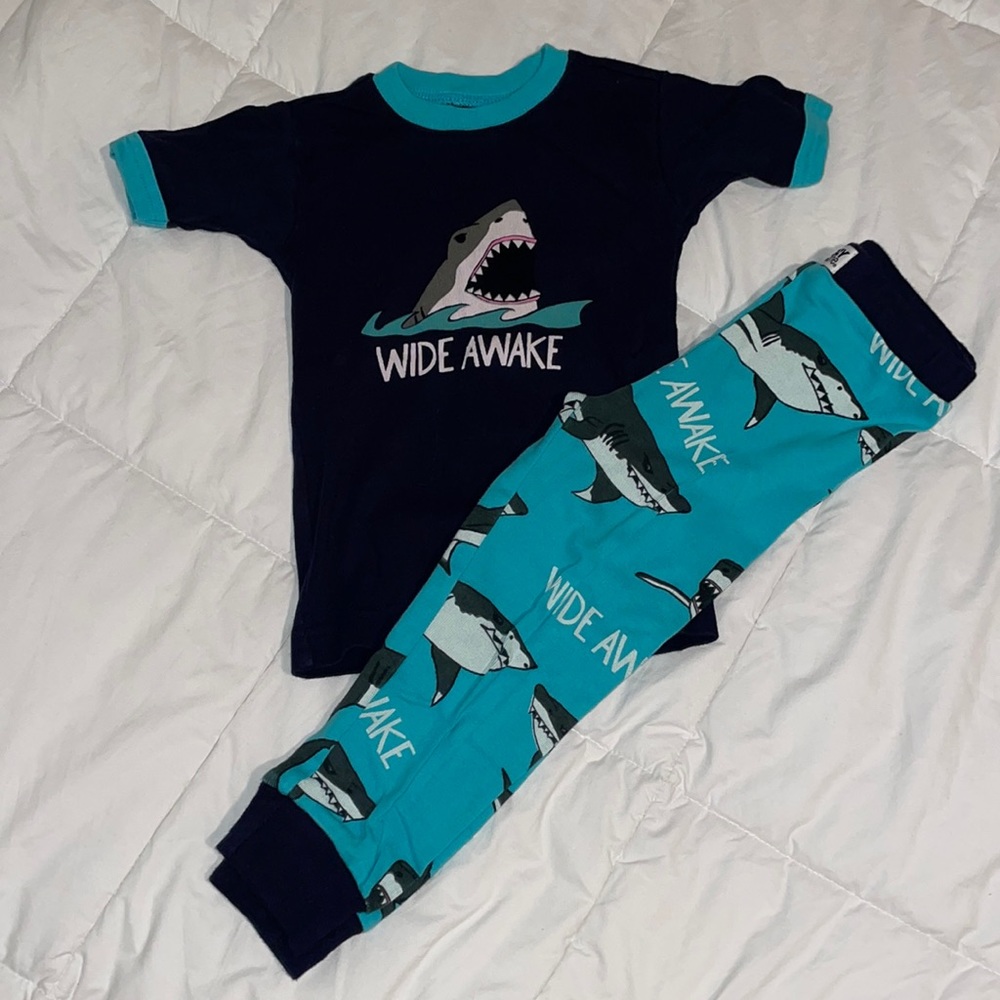 Shark pajamas | 3T